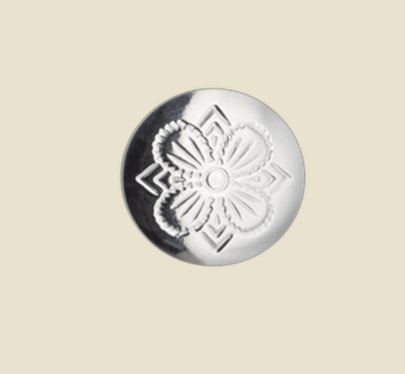 Knapp 16 mm, oksidert eller hvit
